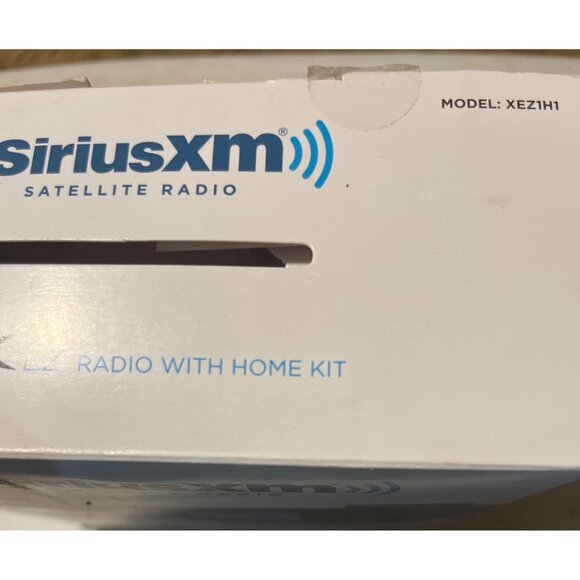 SiriusXM Onyx EZ Satellite Radio w/ Home Kit XEZ1H1, Open Box, Still Sealed Head - Picture 5 of 6